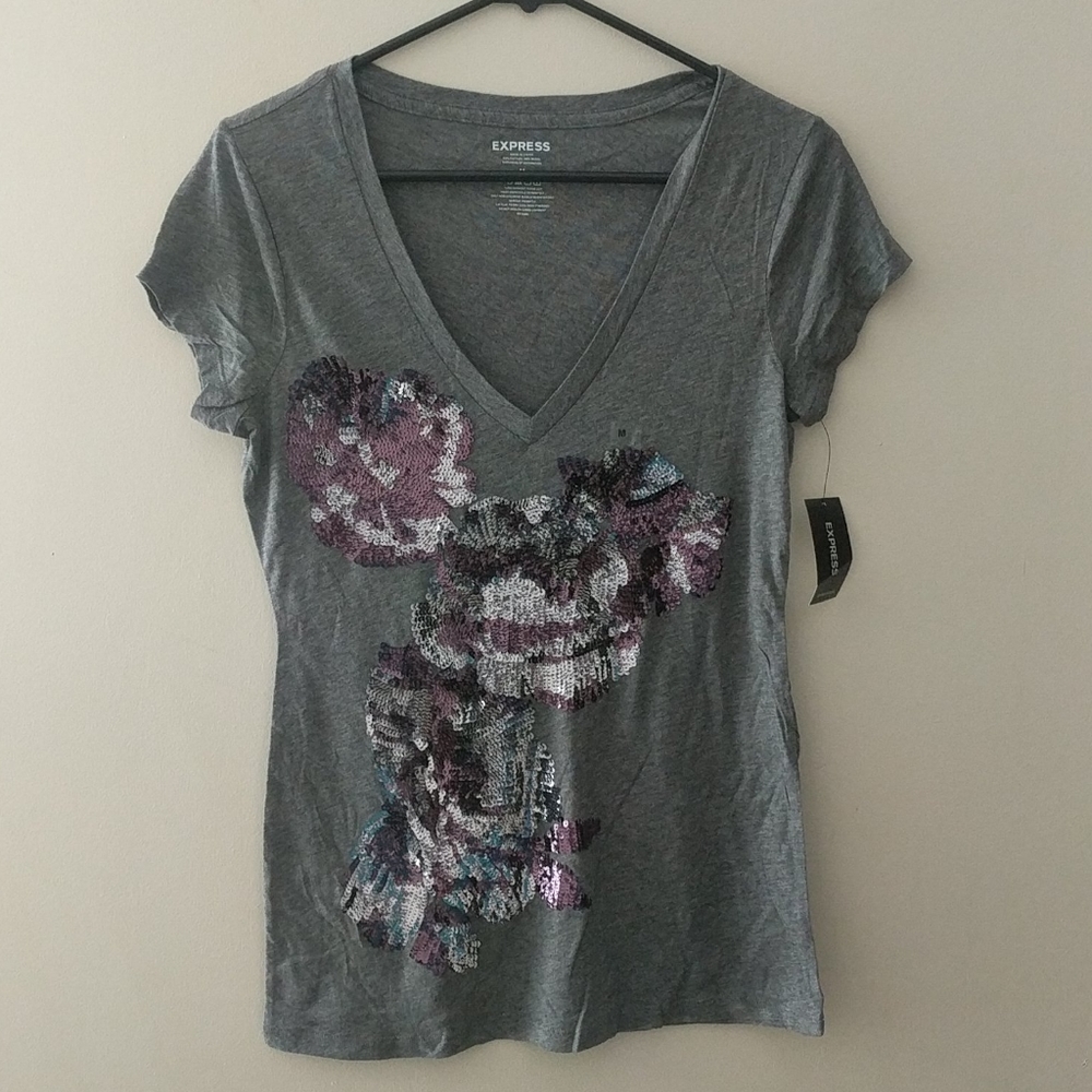 NWT! Sequined v neck tee